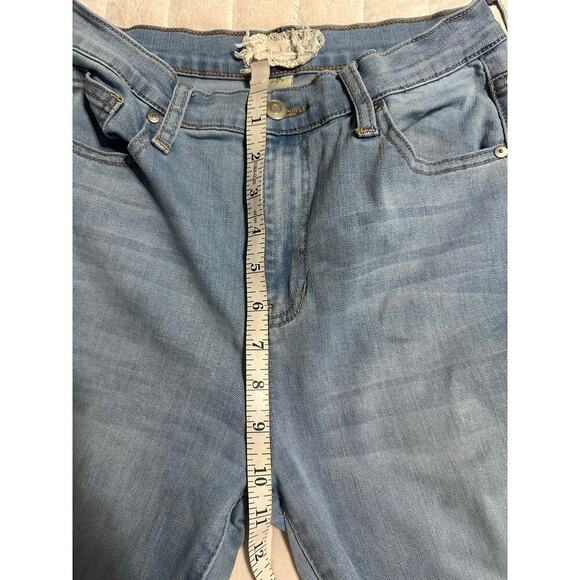 Altar'd State Flare Bell Bottom Jeans Women's Size 9 29 Flower Hippie 70s Denim - Picture 6 of 7